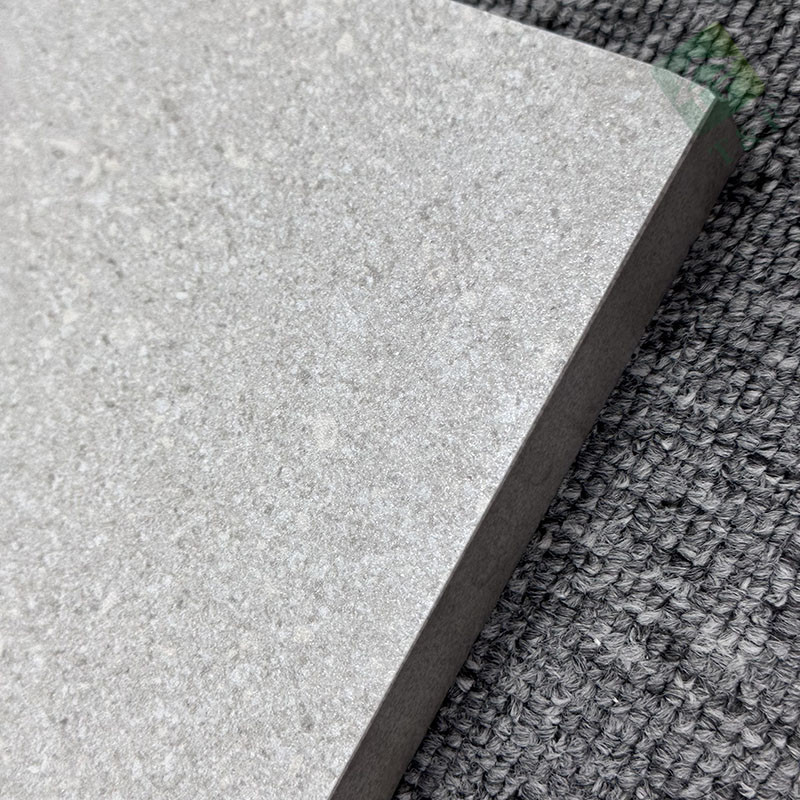 Pavers κήπων μη ολίσθησης 600*600mm τραχύ τελειωμένο μεταλλίνη εξωτερικό πάτωμα πορσελάνης κεραμιδιών